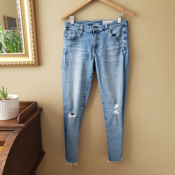 AG The Prima Cigarette Crop Distressed Light Wash Raw Hem Jeans Size 28 - Picture 5 of 8